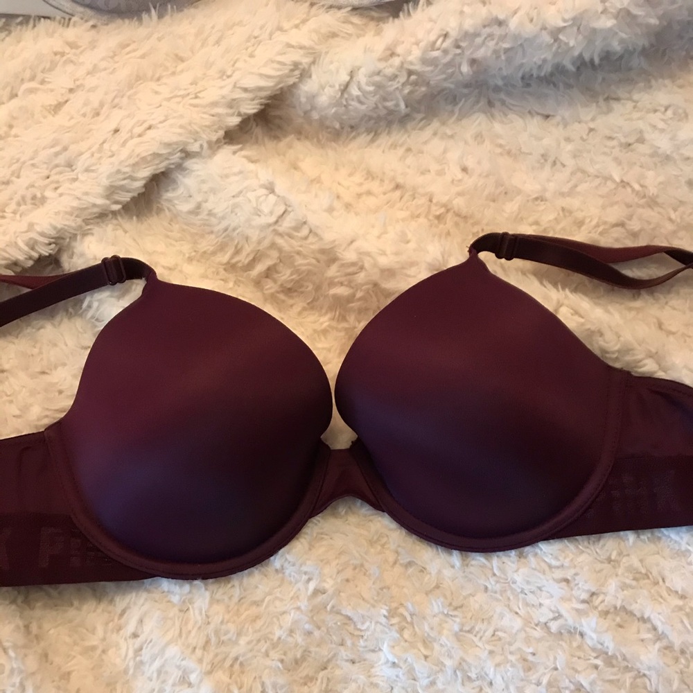 Pink 32DD bra